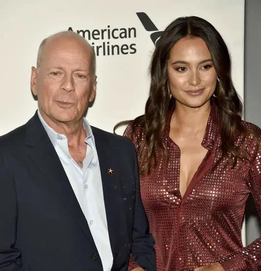 dreamstime s 161486248-crp (1)